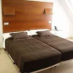 Nap ホテル オビエド